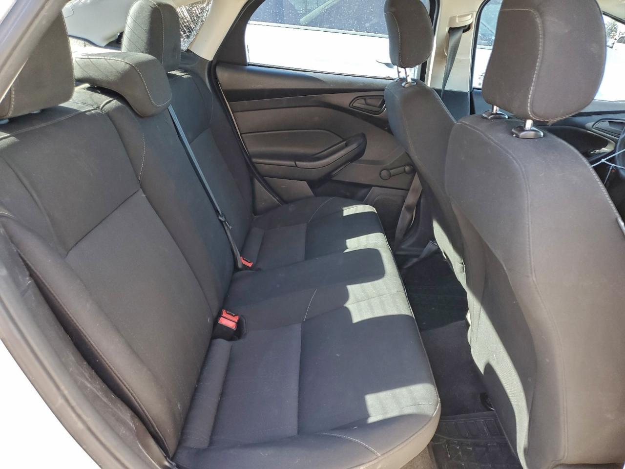 2015 FORD FOCUS S photo 10