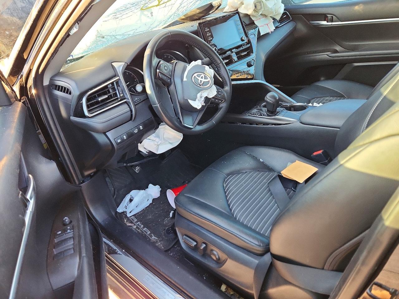 2022 TOYOTA CAMRY SE photo 22