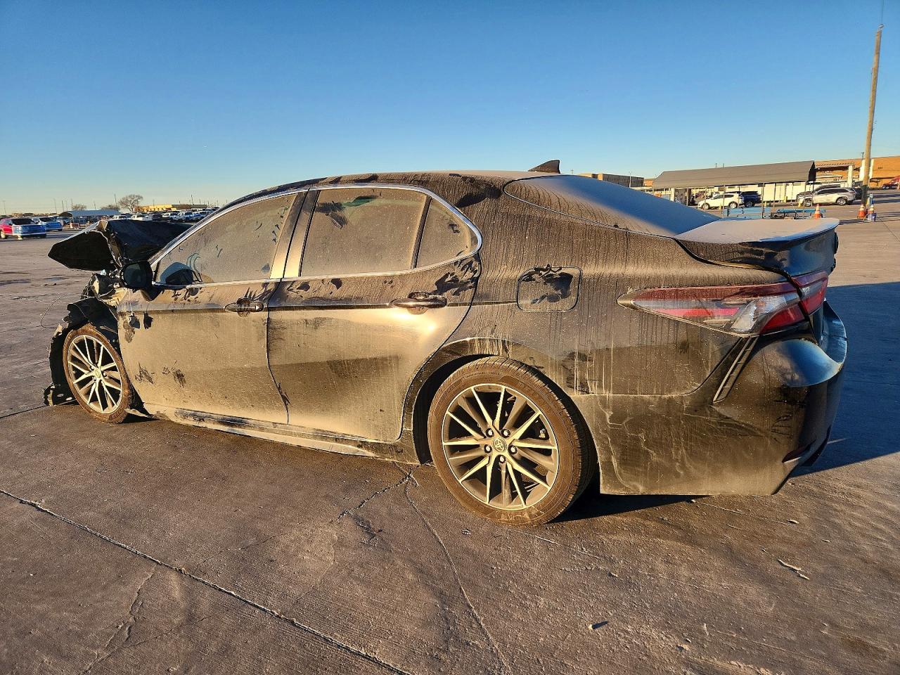 2022 TOYOTA CAMRY SE photo 4