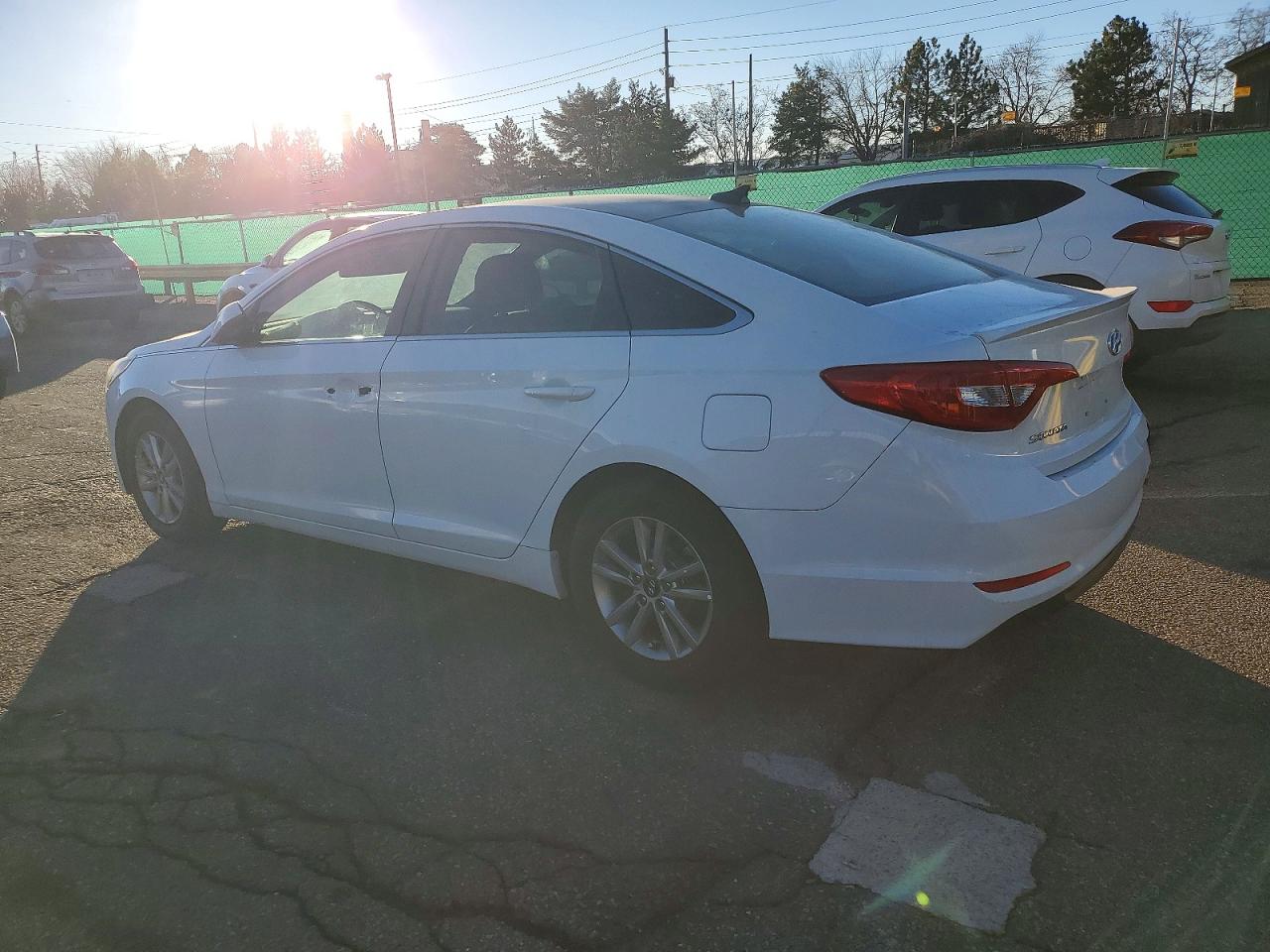 2016 HYUNDAI SONATA SE photo 2