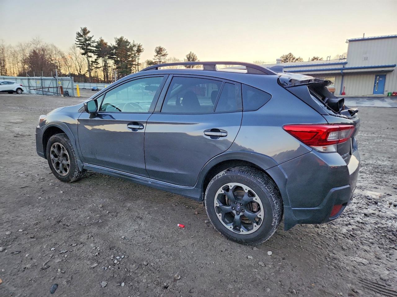 2021 SUBARU CROSSTREK PREMIUM photo 2
