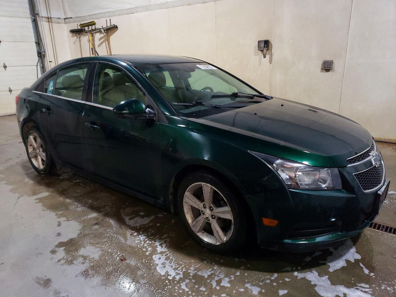 2014 CHEVROLET CRUZE LT photo 4