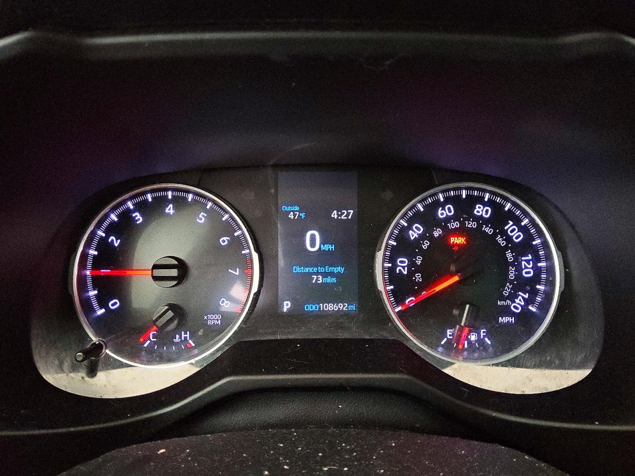 2021 TOYOTA RAV4 LE photo 9