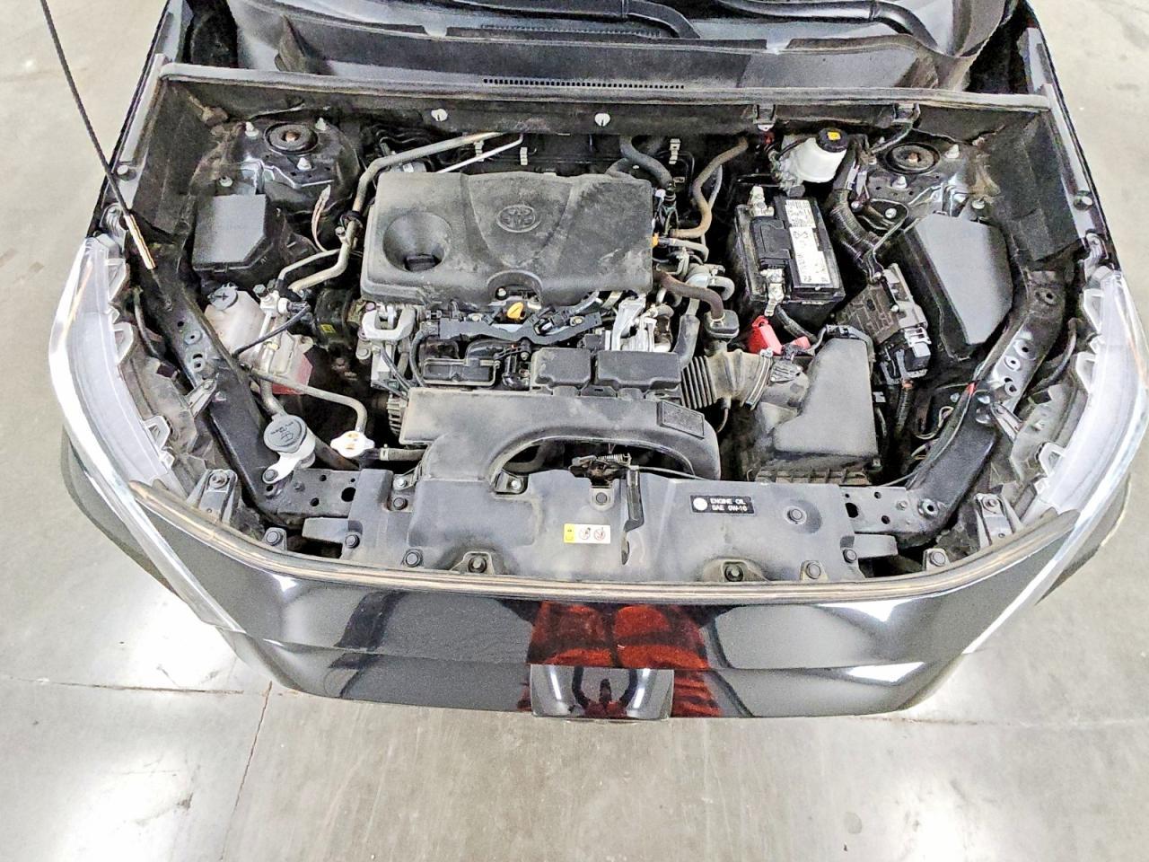2021 TOYOTA RAV4 LE photo 12