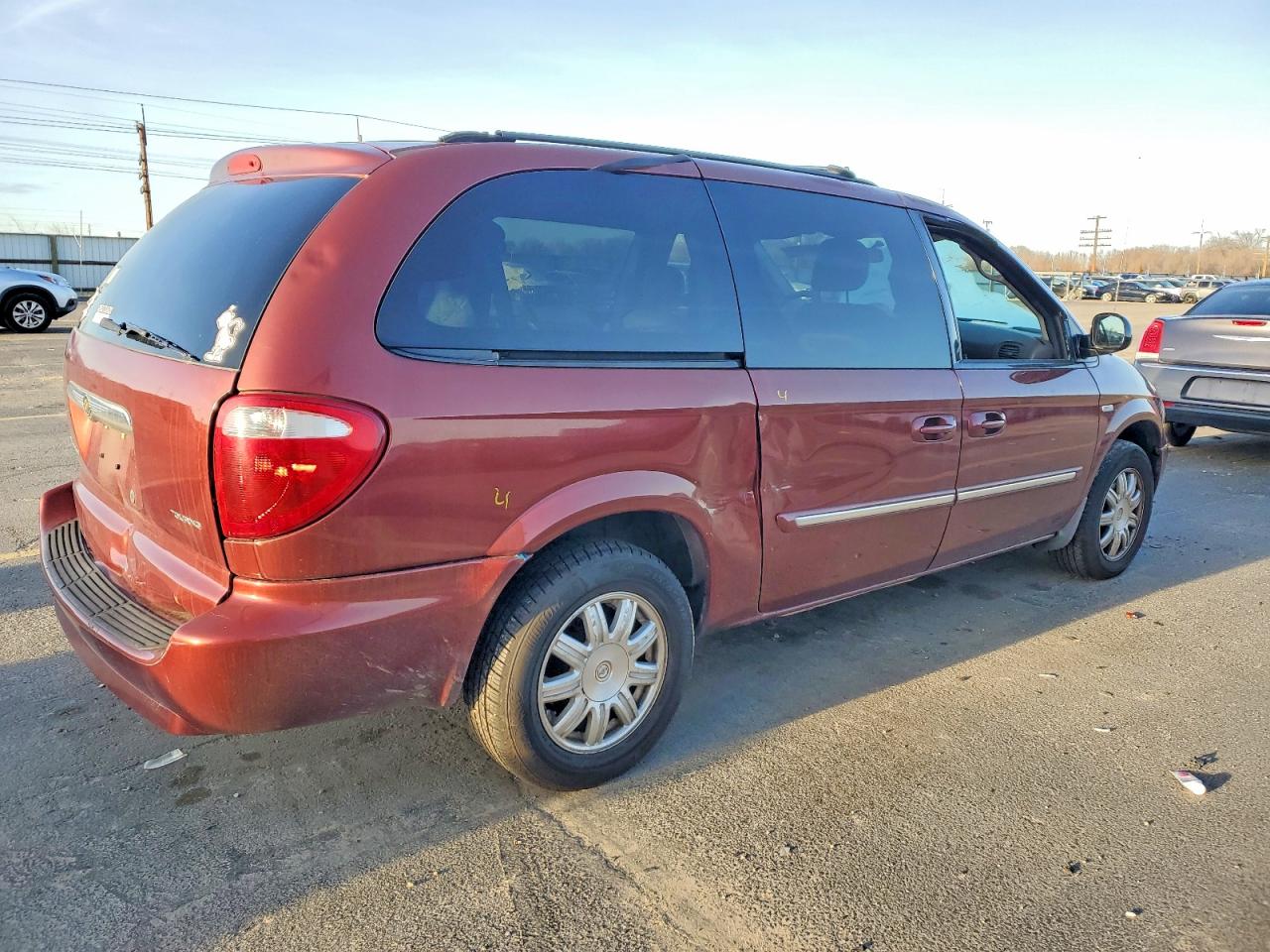 2007 CHRYSLER TOWN & COUNTRY TOURING photo 3