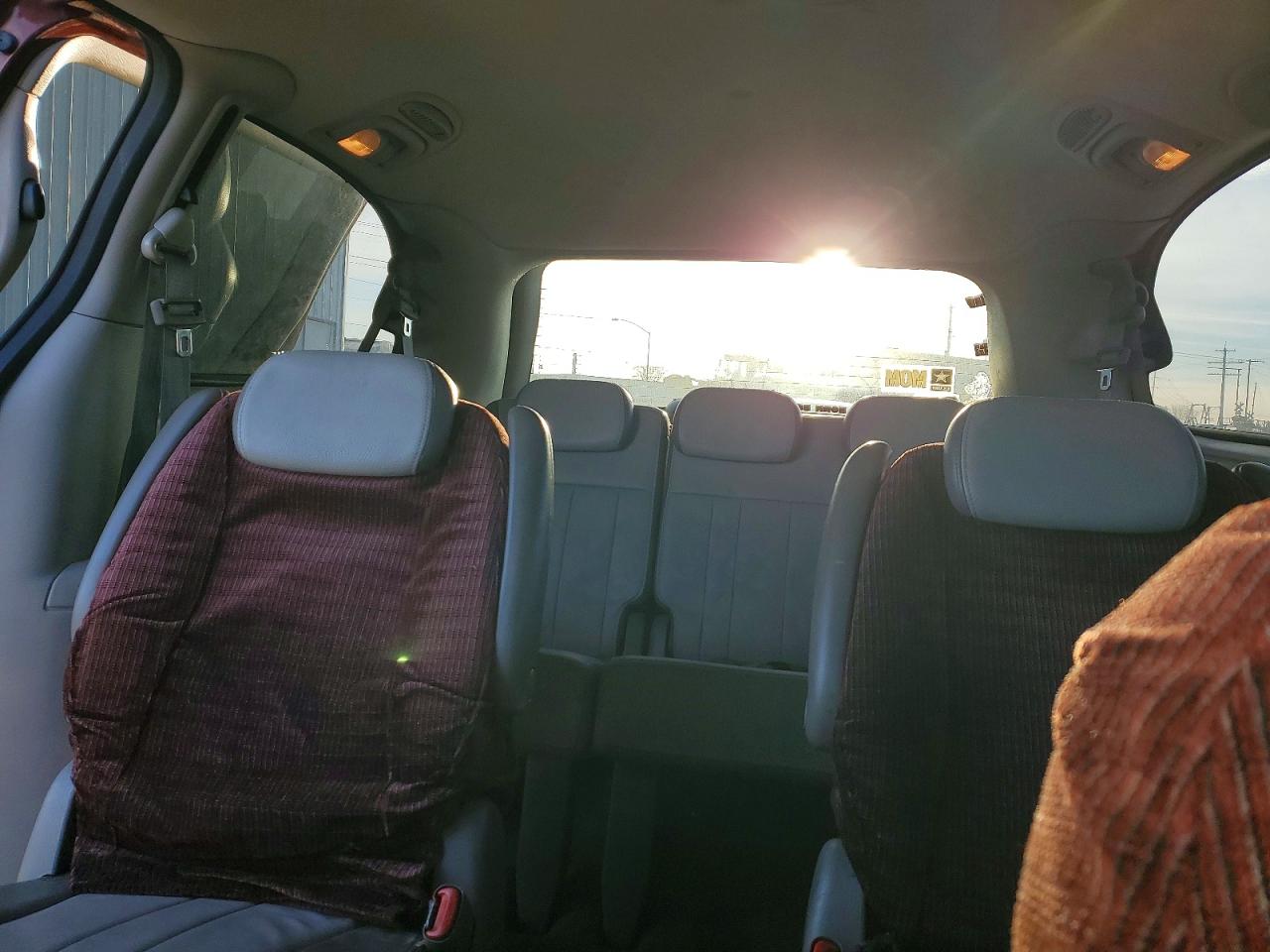 2007 CHRYSLER TOWN & COUNTRY TOURING photo 10