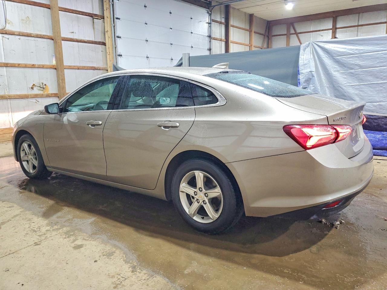 2022 CHEVROLET MALIBU LT photo 2