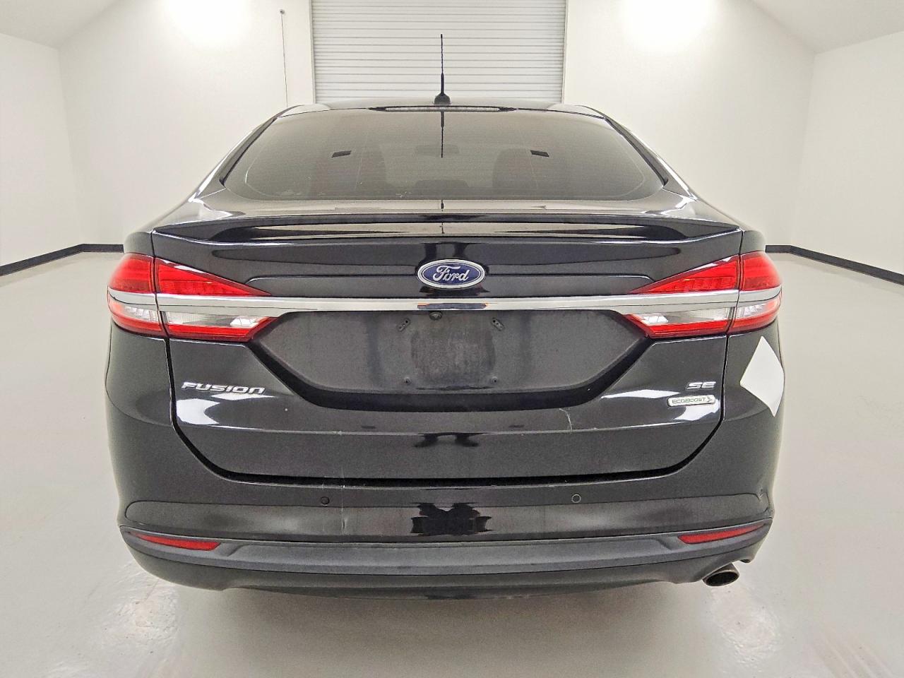 2018 FORD FUSION SE photo 6
