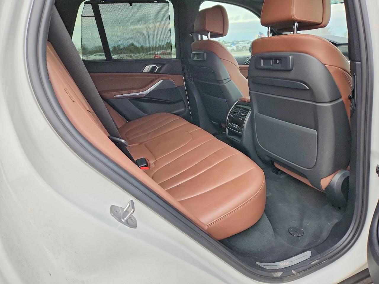 2022 BMW X5 XDRIVE45E photo 11