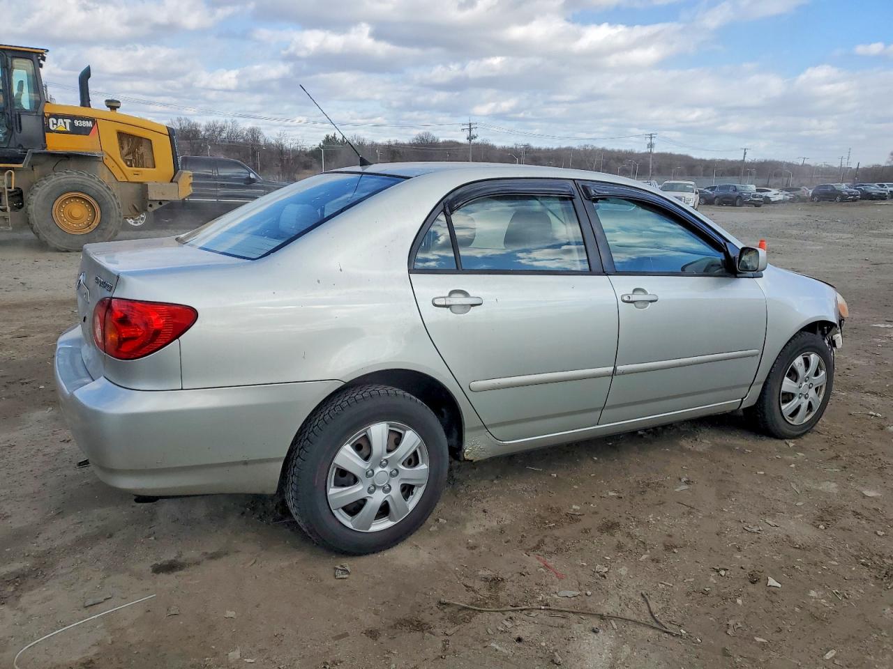 2003 TOYOTA COROLLA CE photo 3