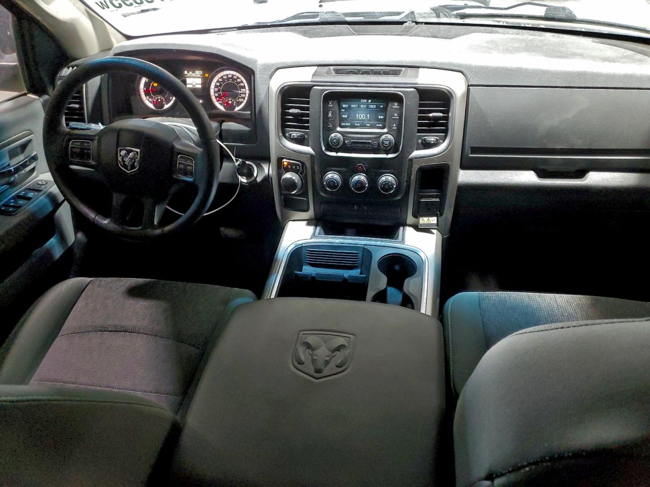 2017 RAM 1500 SLT photo 8