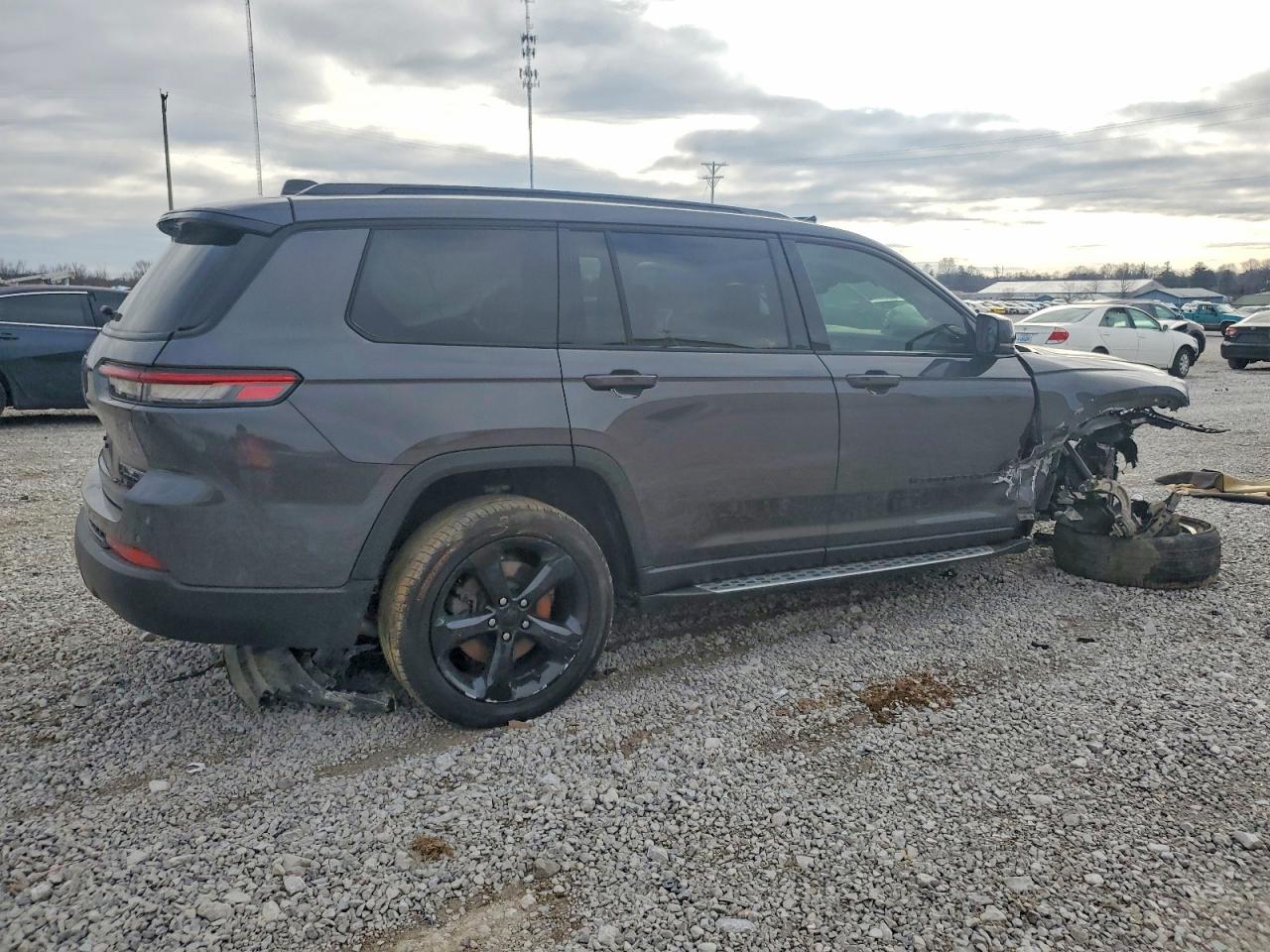 2022 JEEP GRAND CHEROKEE L LIMITED photo 3