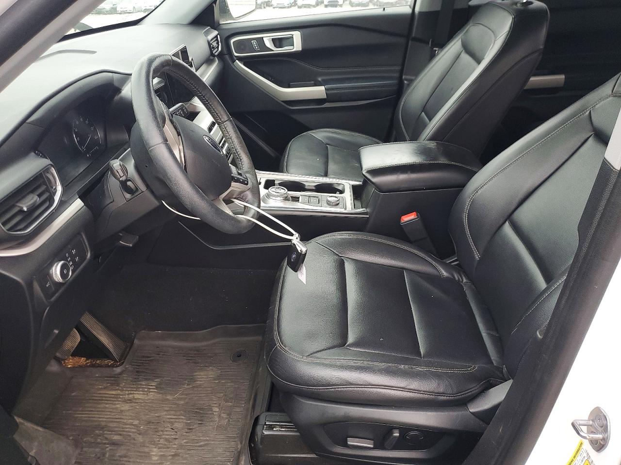 2021 FORD EXPLORER XLT photo 13