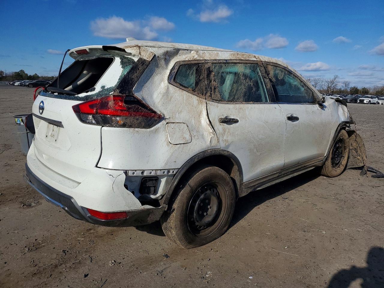 2020 NISSAN ROGUE S photo 3
