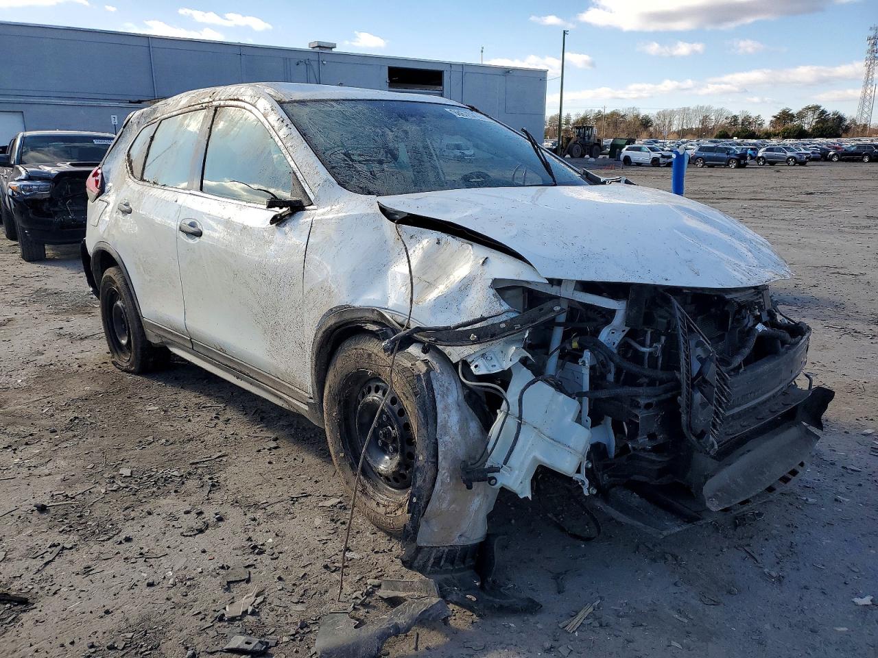 2020 NISSAN ROGUE S photo 4