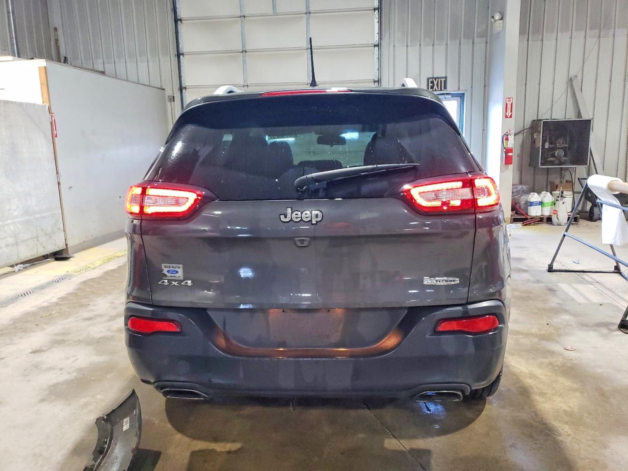 2017 JEEP CHEROKEE LATITUDE photo 11