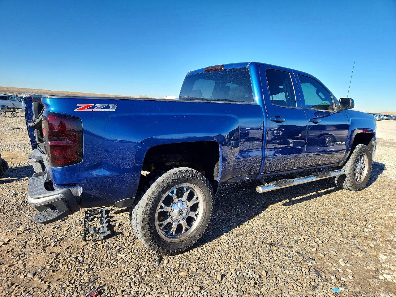 2017 CHEVROLET SILVERADO K1500 LT photo 3