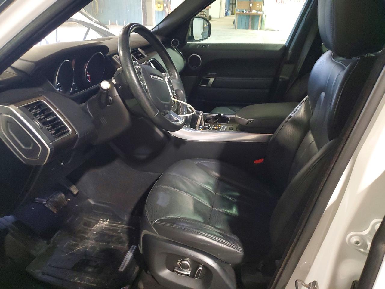 2016 LAND ROVER RANGE ROVER SPORT HSE photo 13