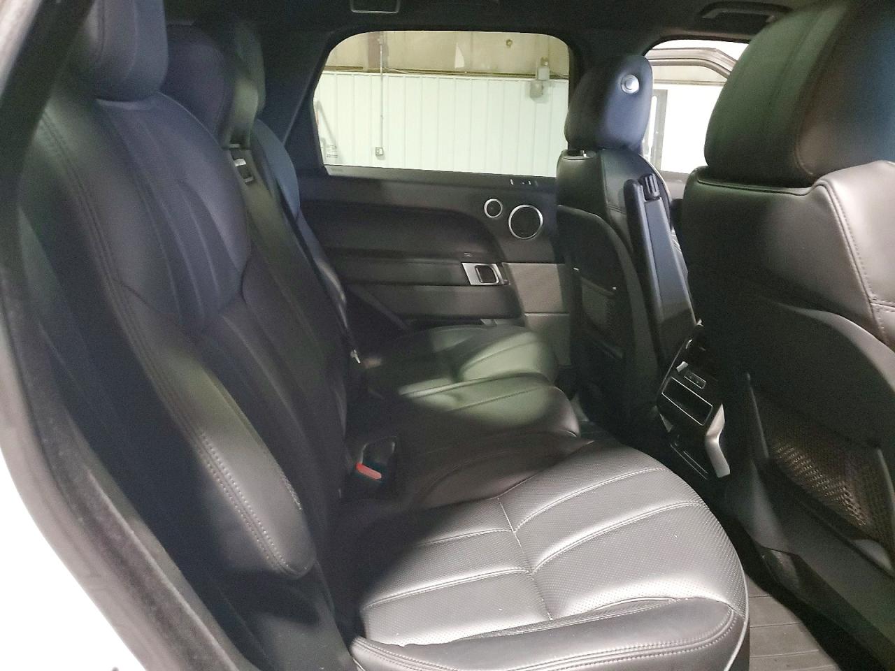 2016 LAND ROVER RANGE ROVER SPORT HSE photo 21