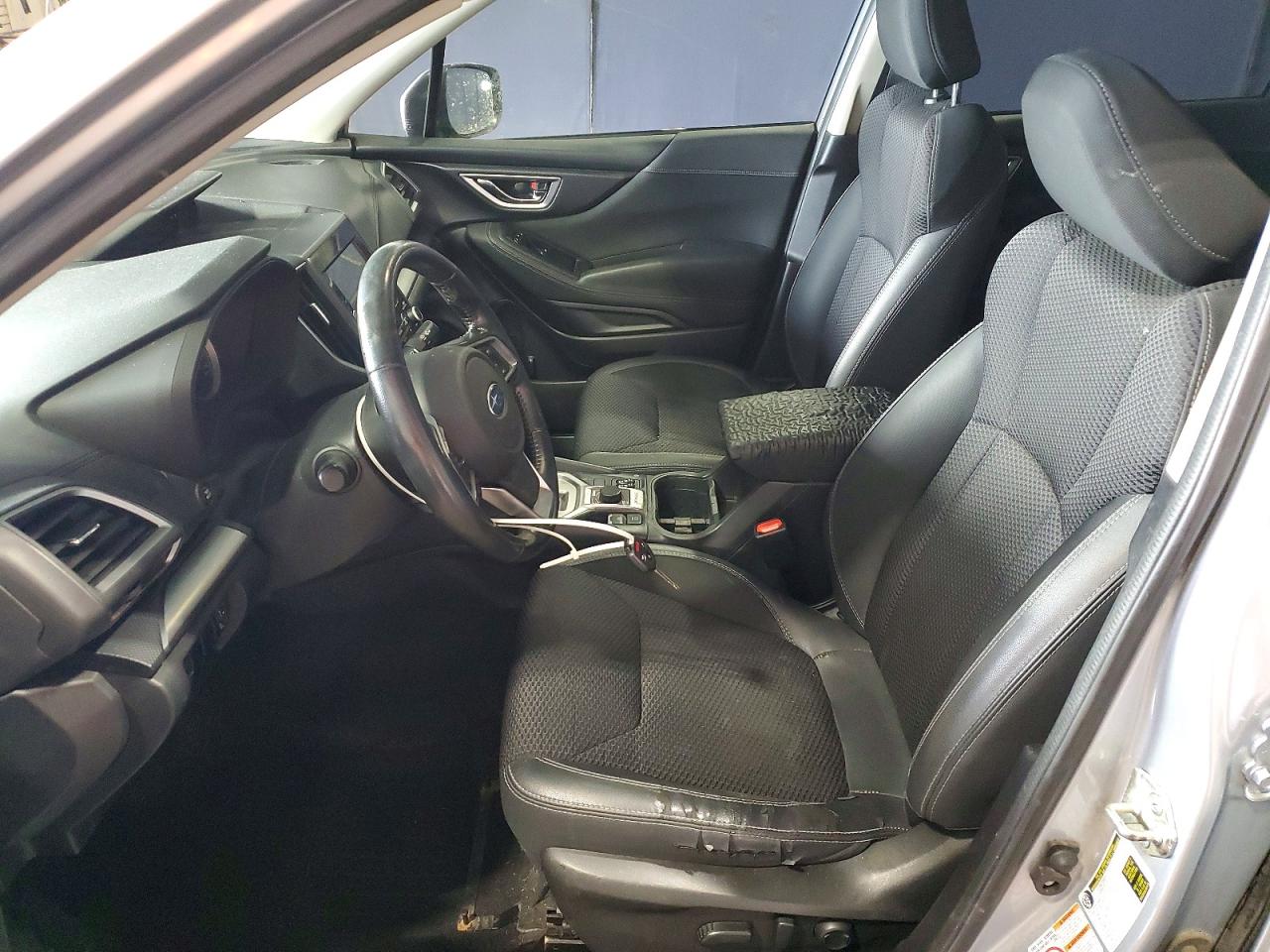 2019 SUBARU FORESTER PREMIUM photo 7
