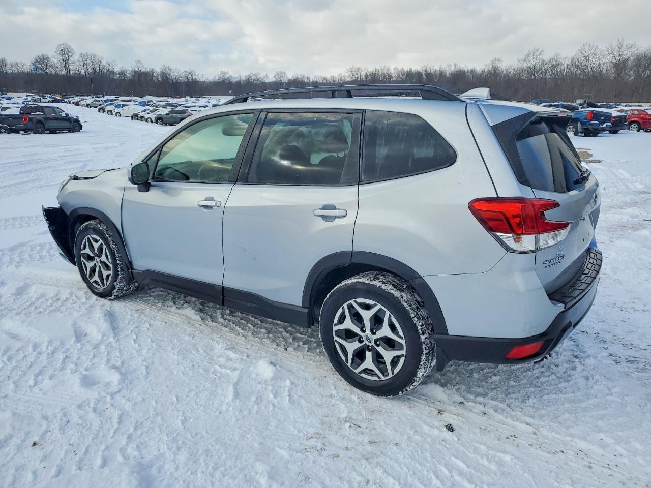 2019 SUBARU FORESTER PREMIUM photo 2