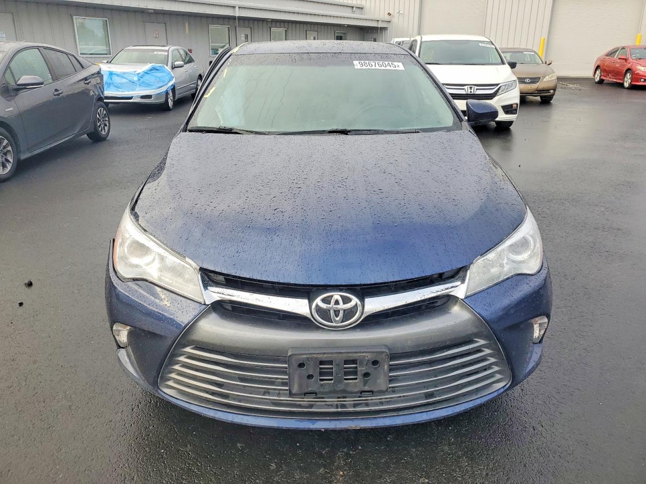 2016 TOYOTA CAMRY LE photo 5