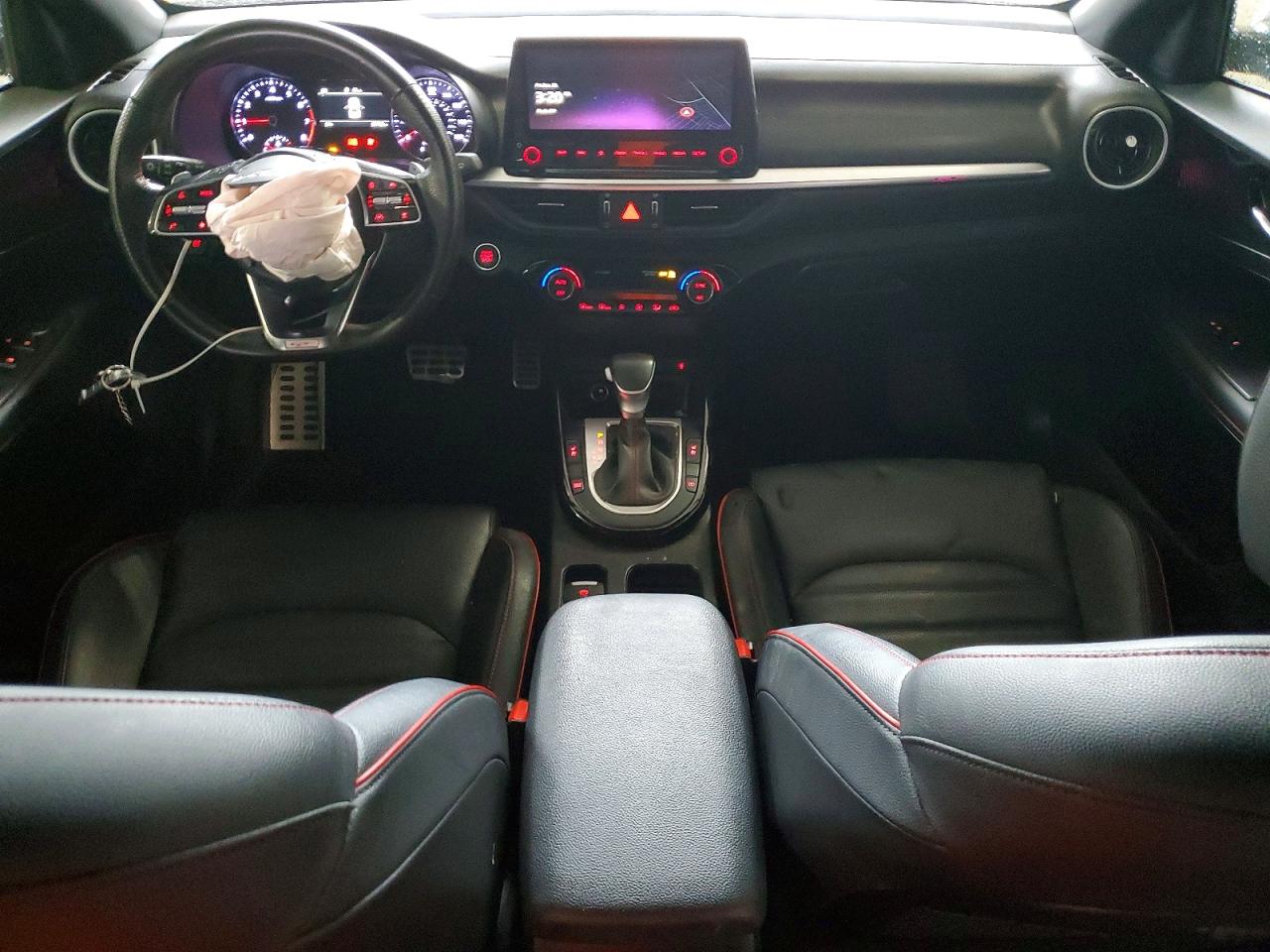 2024 KIA FORTE GT photo 15