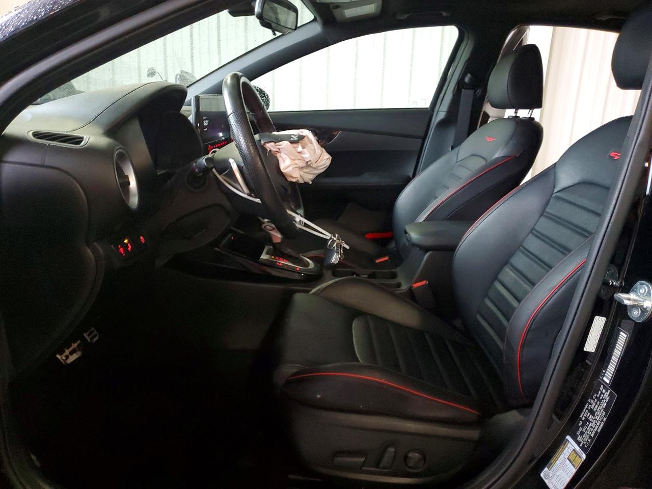 2024 KIA FORTE GT photo 13