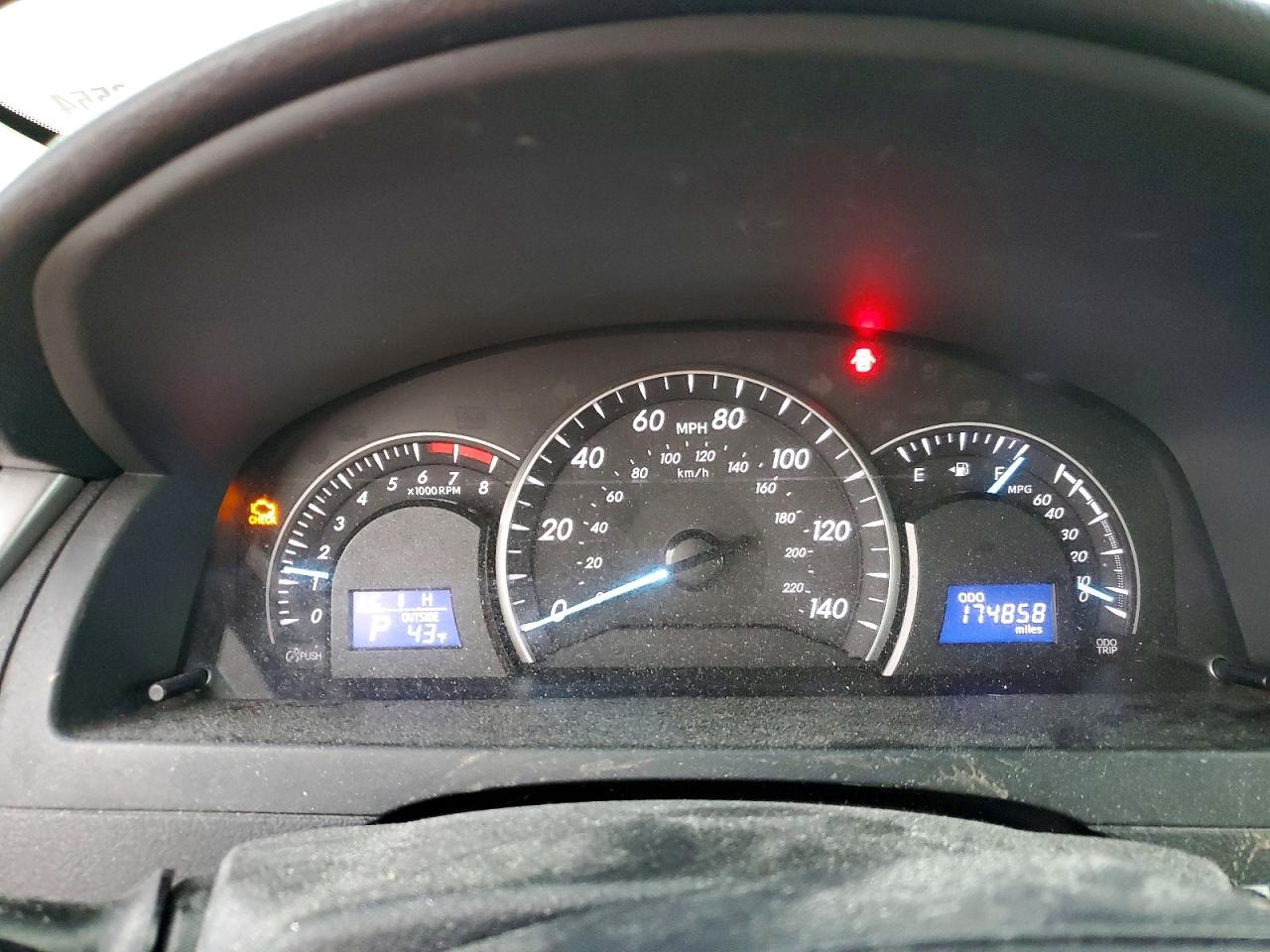 2012 TOYOTA CAMRY BASE photo 9