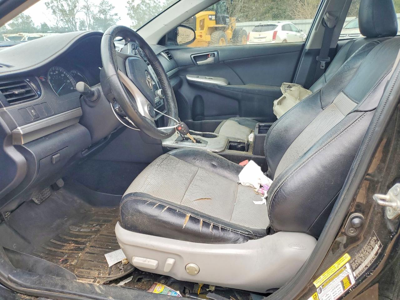 2013 TOYOTA CAMRY L photo 7