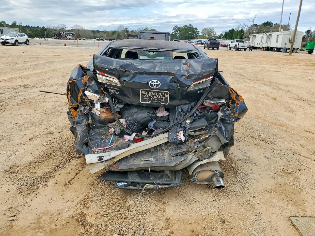 2013 TOYOTA CAMRY L photo 6