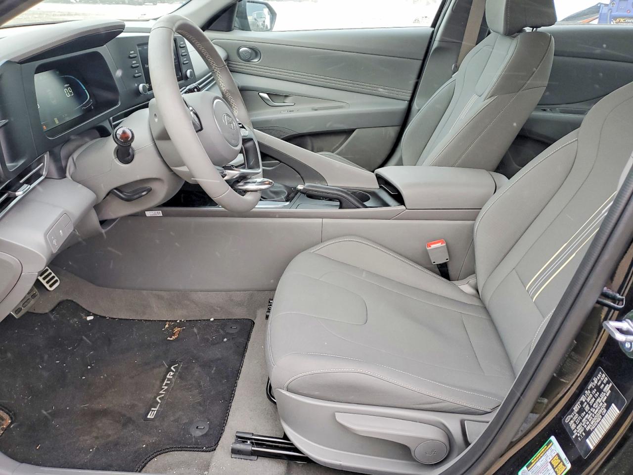 2025 HYUNDAI ELANTRA SEL SPORT photo 7