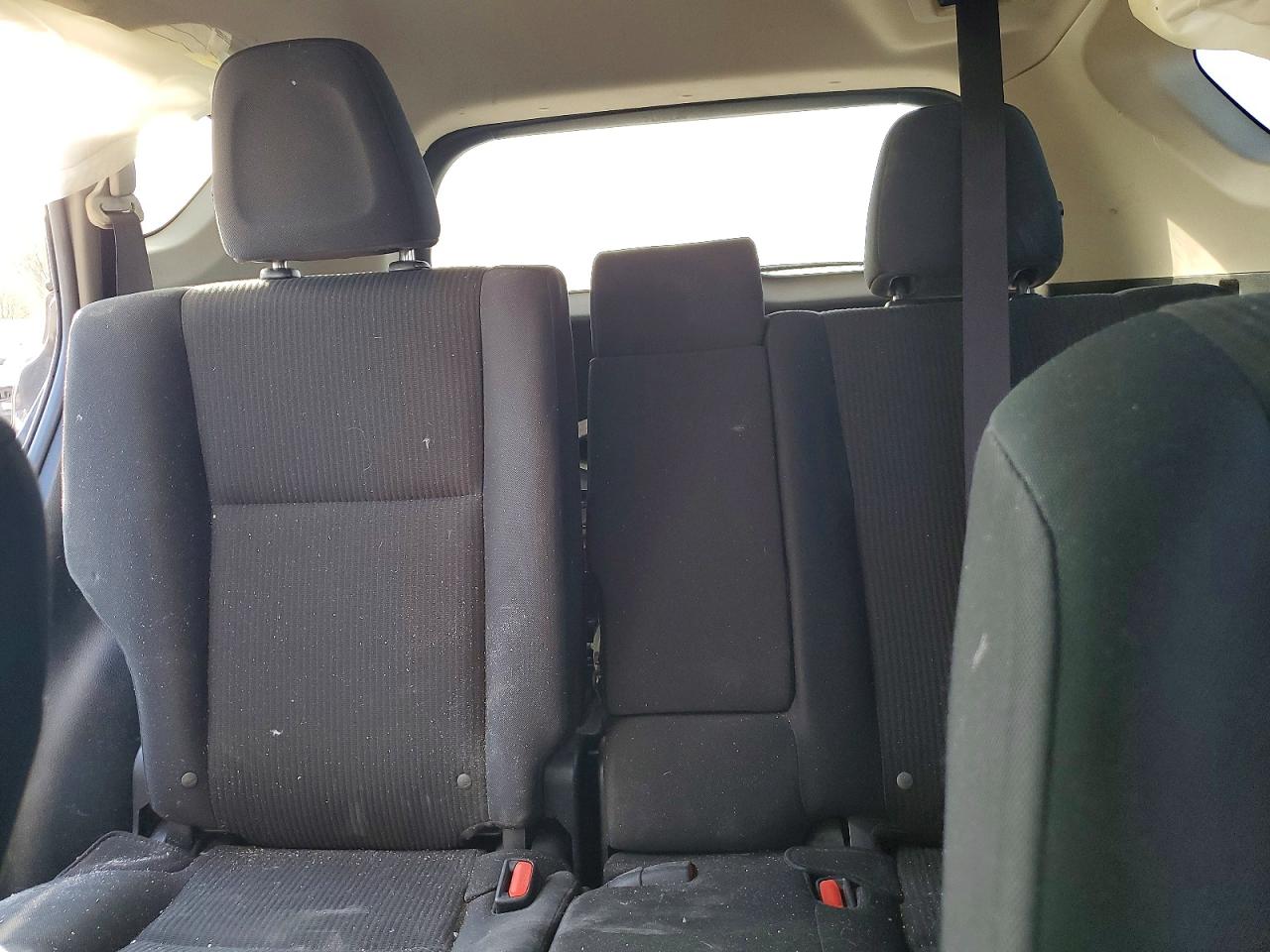 2017 TOYOTA RAV4 LE photo 10