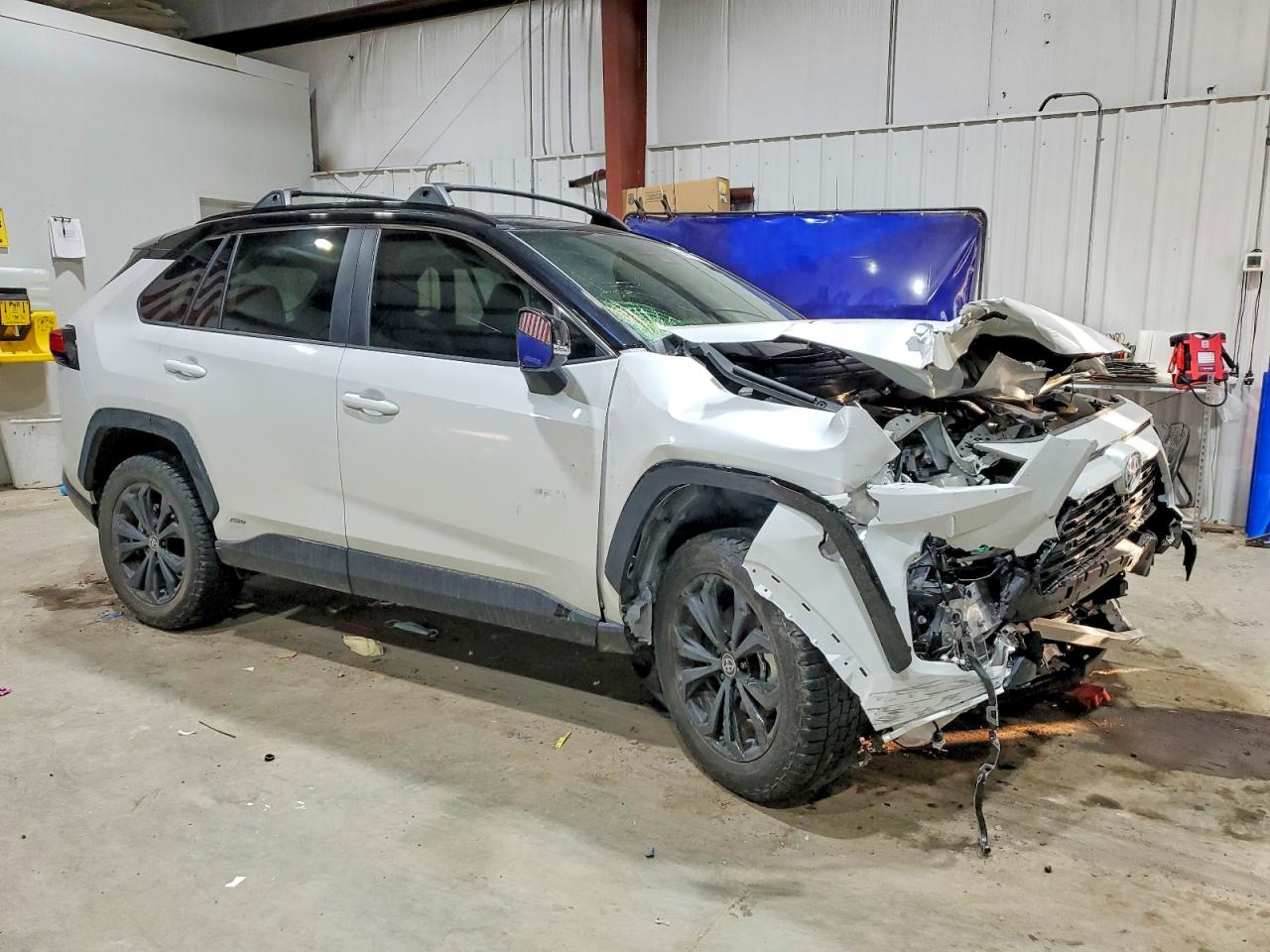 2024 TOYOTA RAV4 XSE photo 4