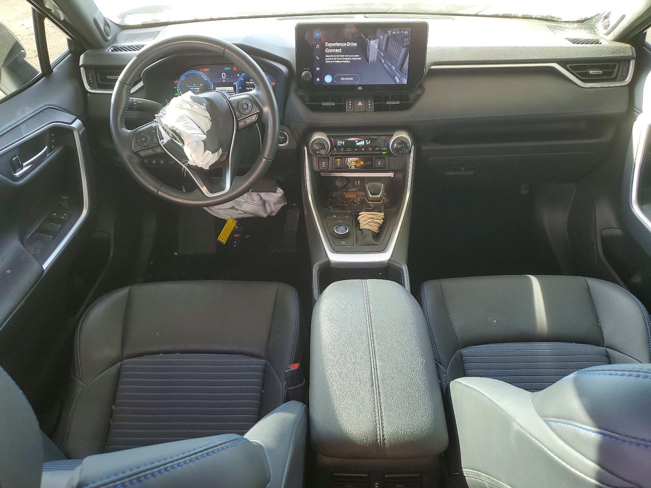 2024 TOYOTA RAV4 XSE photo 8