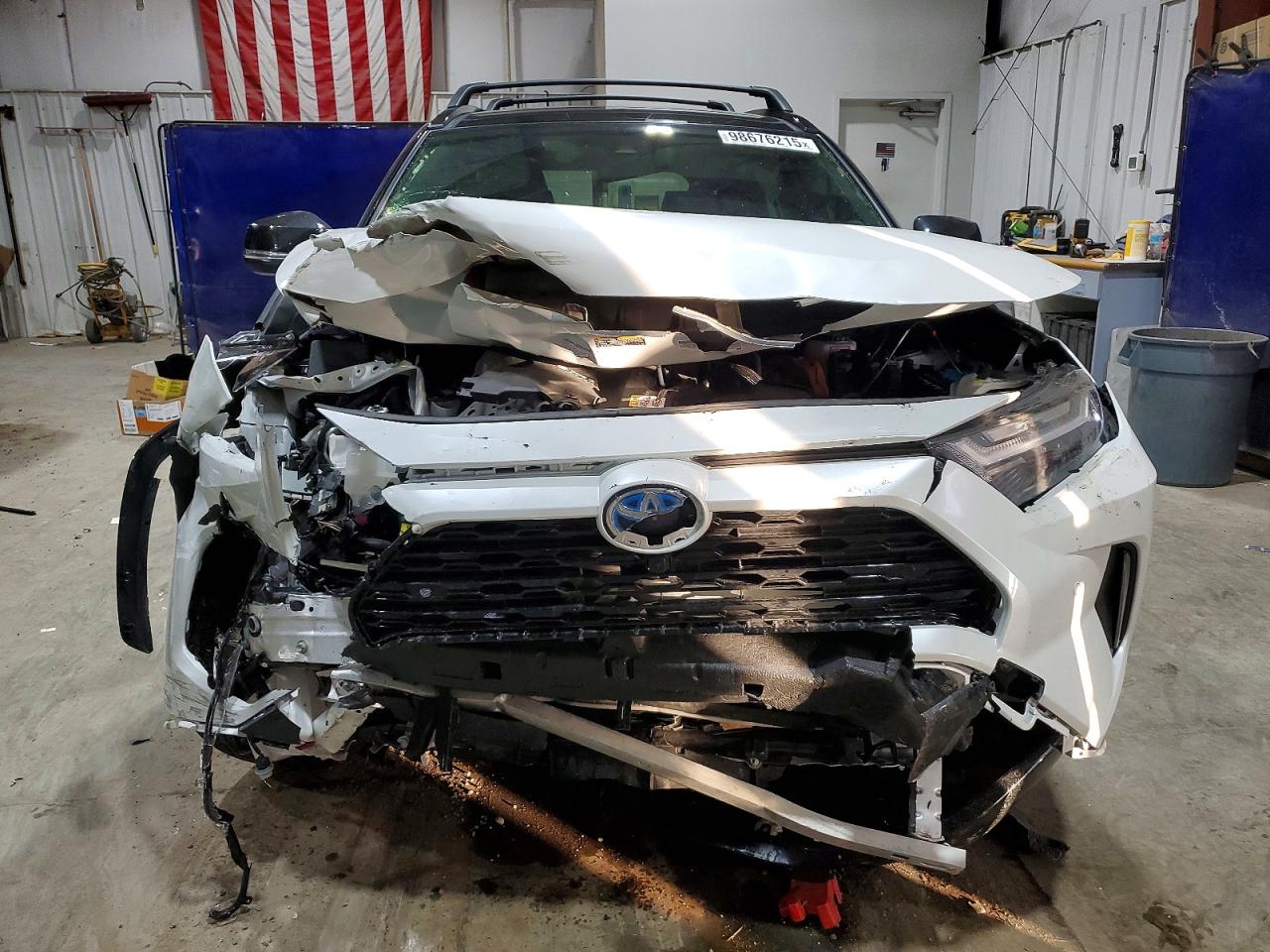 2024 TOYOTA RAV4 XSE photo 5