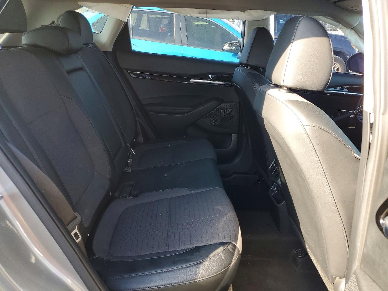 2023 KIA SELTOS S photo 11
