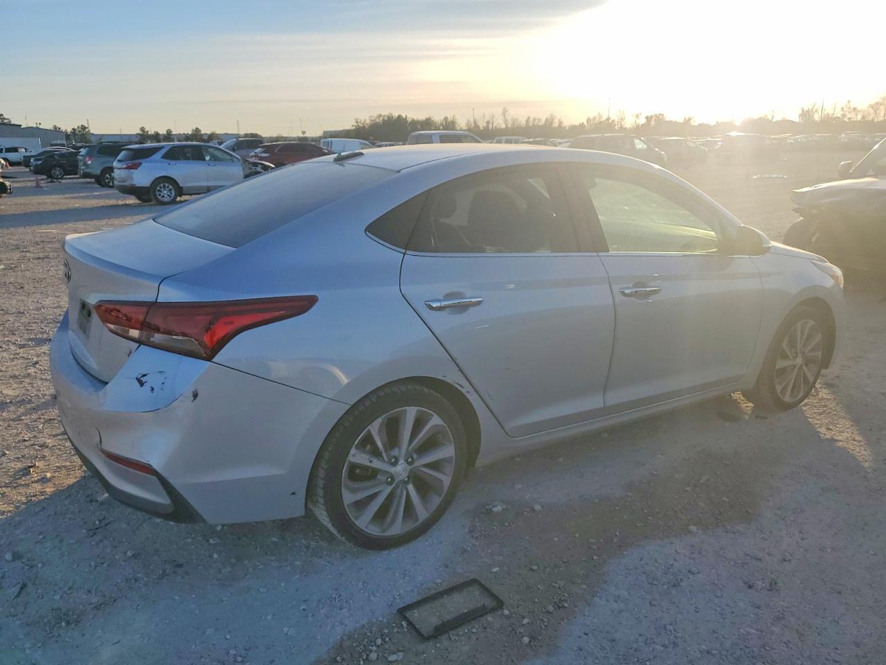 2019 HYUNDAI ACCENT LIMITED photo 5