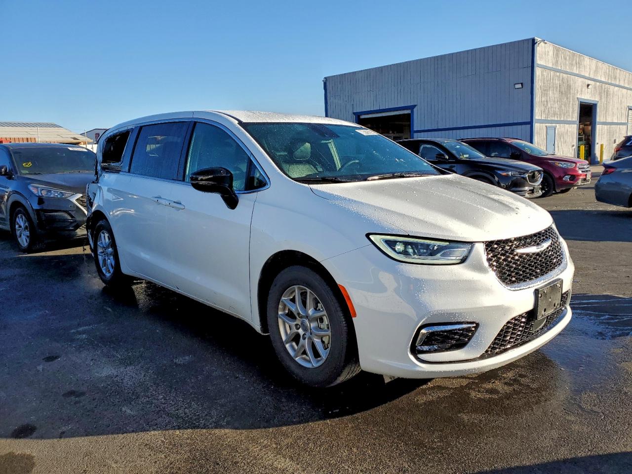 2025 CHRYSLER PACIFICA SELECT photo 4