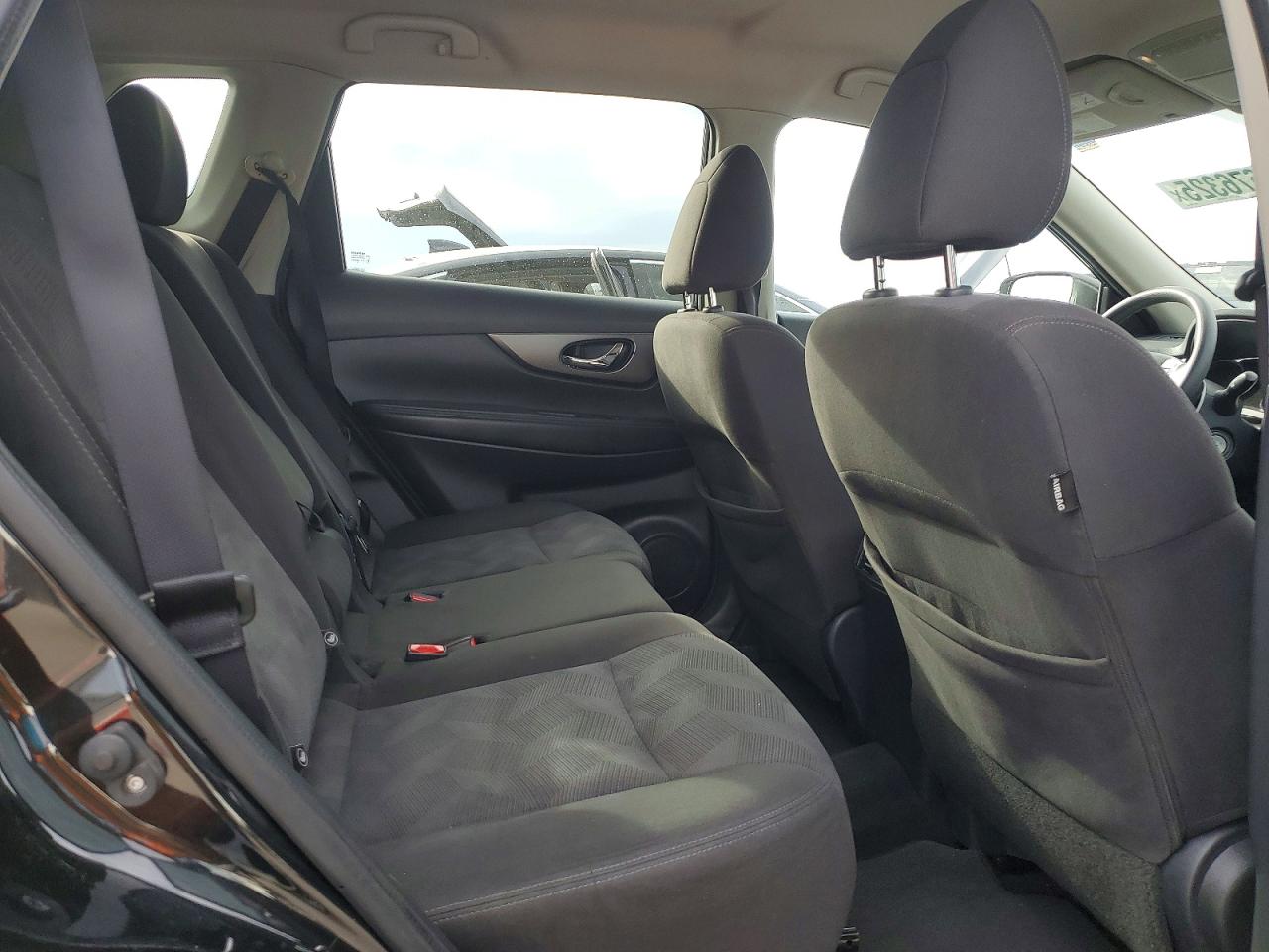 2016 NISSAN ROGUE S photo 11
