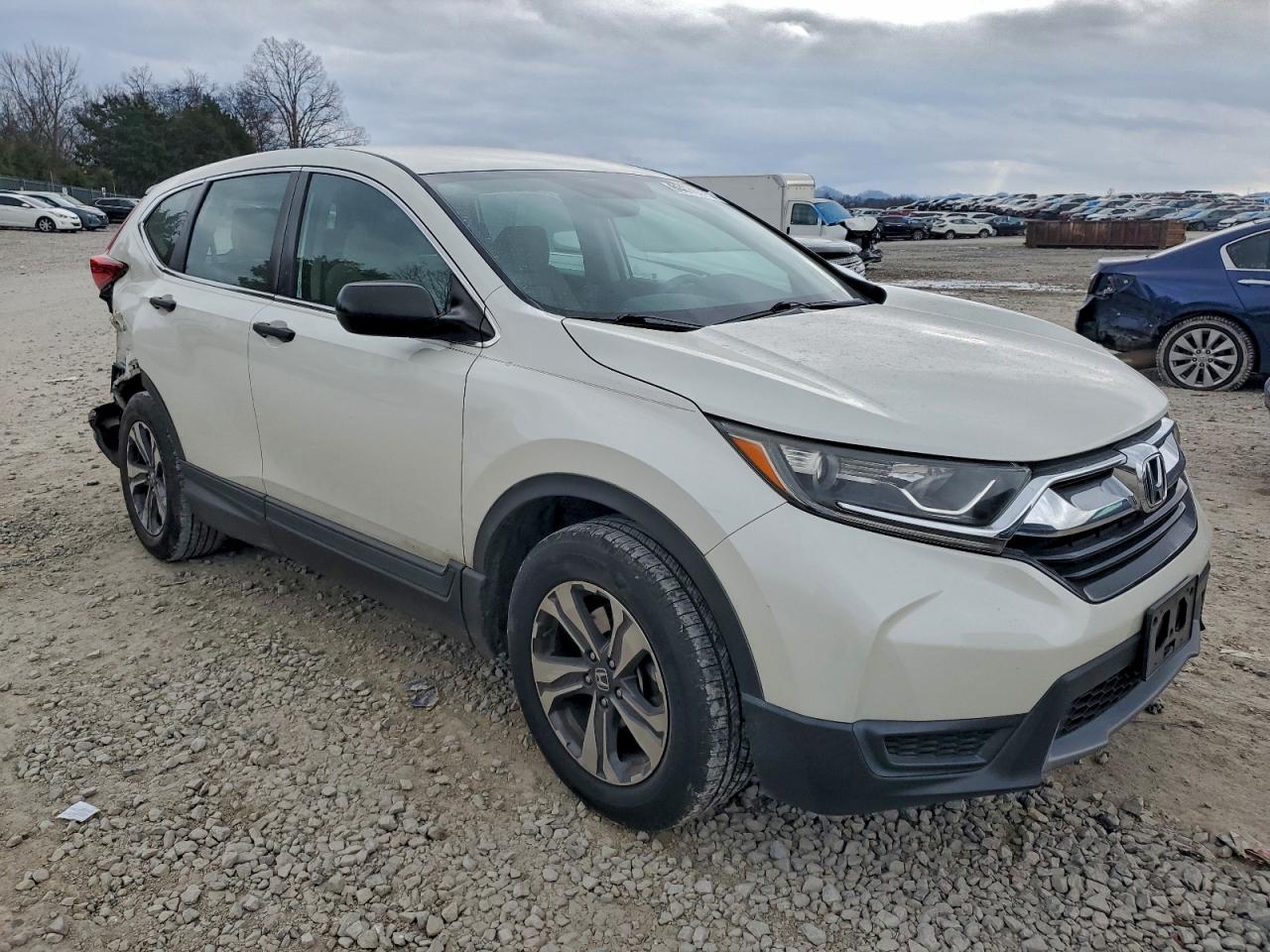2018 HONDA CR-V LX photo 4