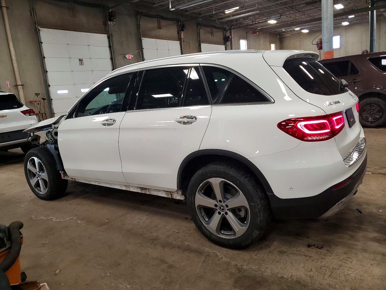 2022 MERCEDES-BENZ GLC 300 4MATIC photo 2