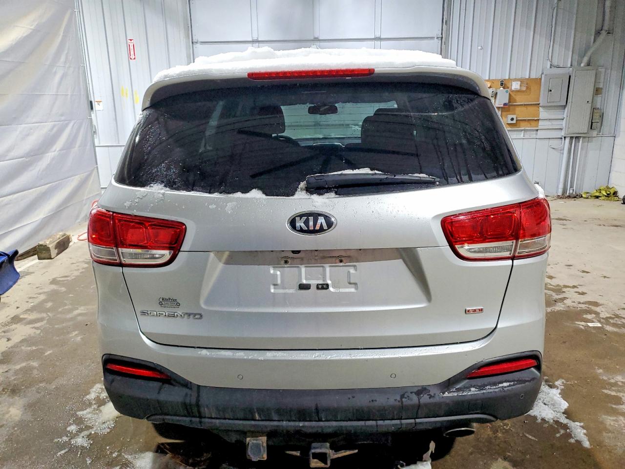 2017 KIA SORENTO LX photo 16