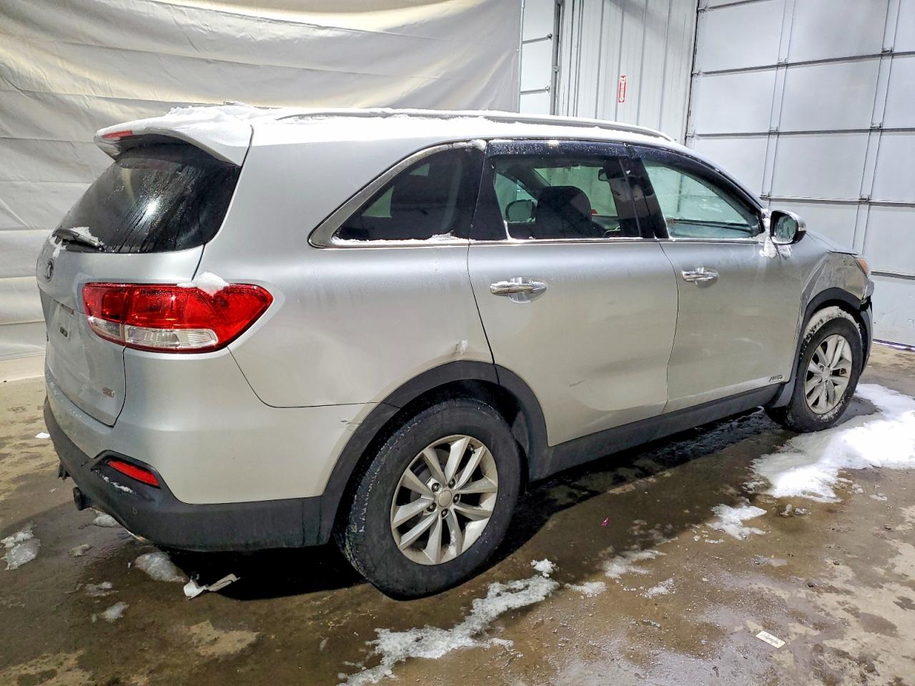 2017 KIA SORENTO LX photo 7