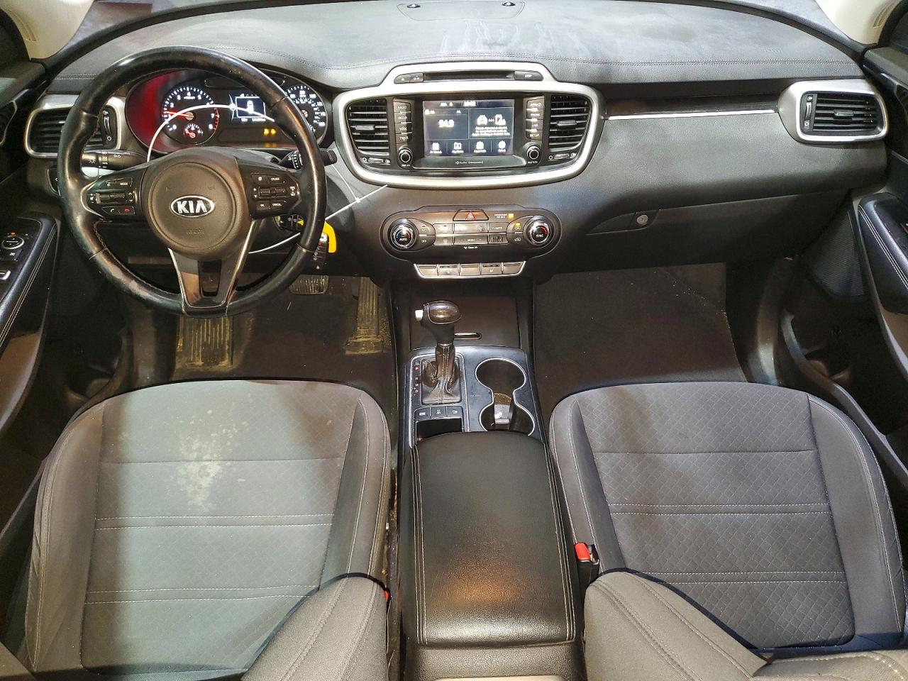 2017 KIA SORENTO LX photo 22
