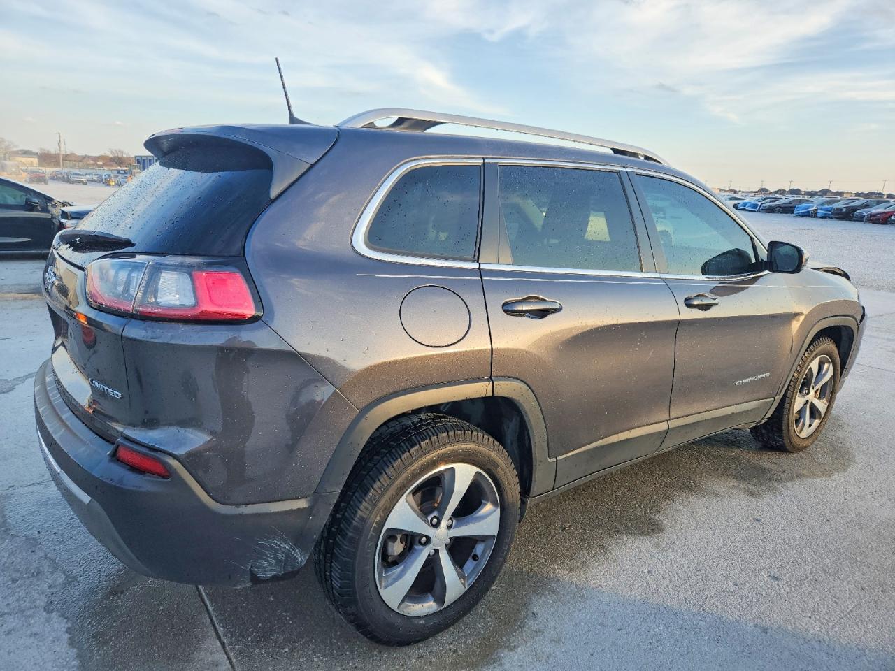 2019 JEEP CHEROKEE LIMITED photo 3