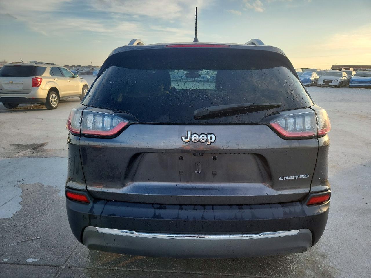 2019 JEEP CHEROKEE LIMITED photo 6