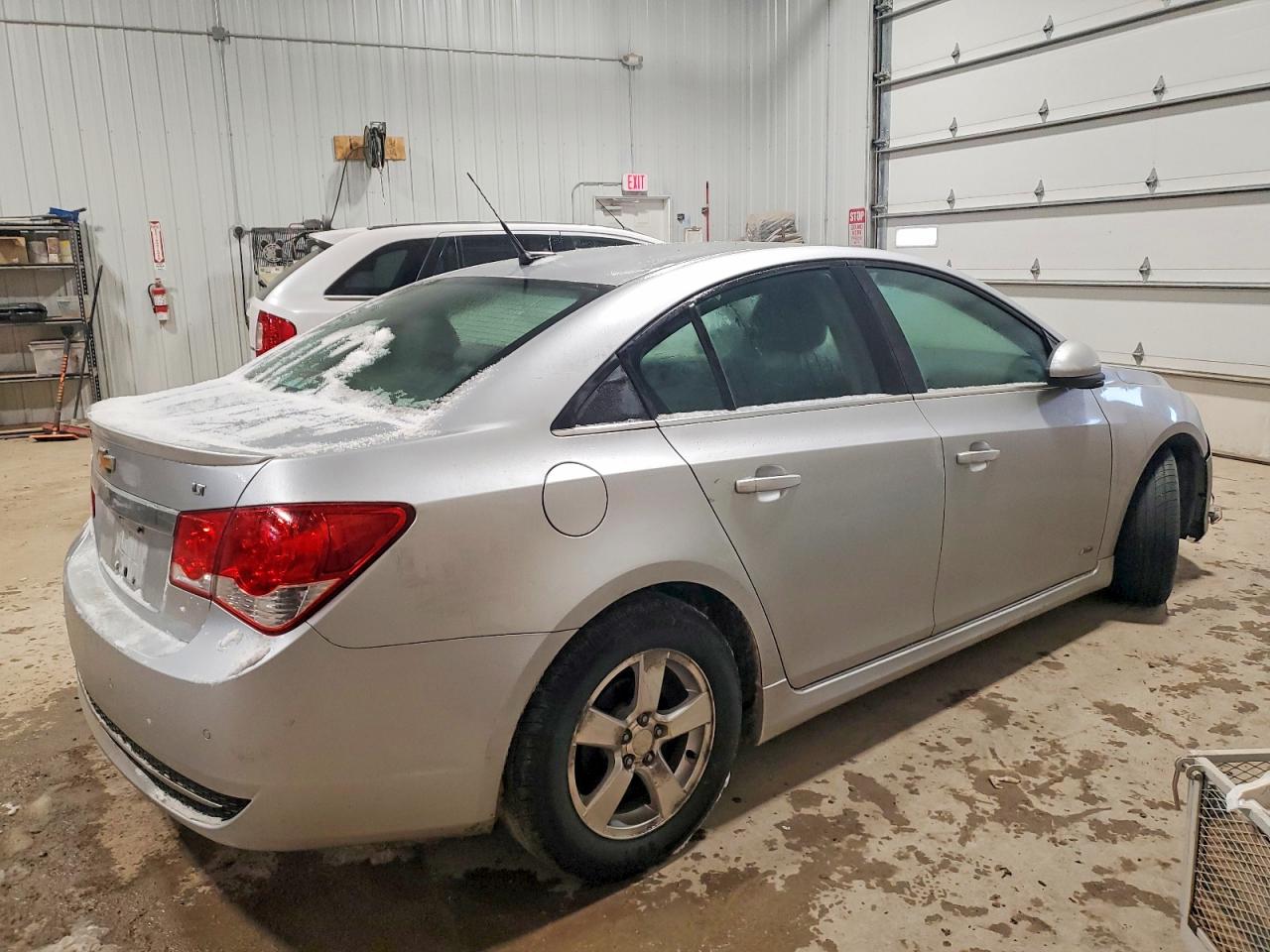 2011 CHEVROLET CRUZE LT photo 3