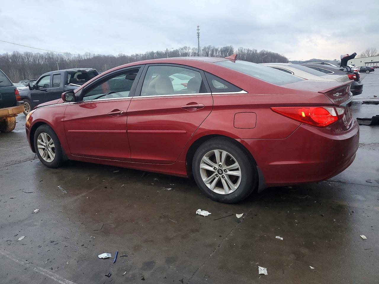 2013 HYUNDAI SONATA GLS photo 2