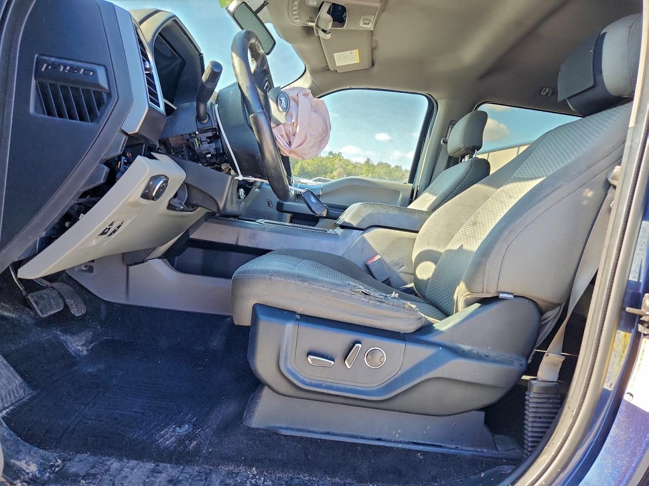 2015 FORD F150 SUPERCREW photo 7